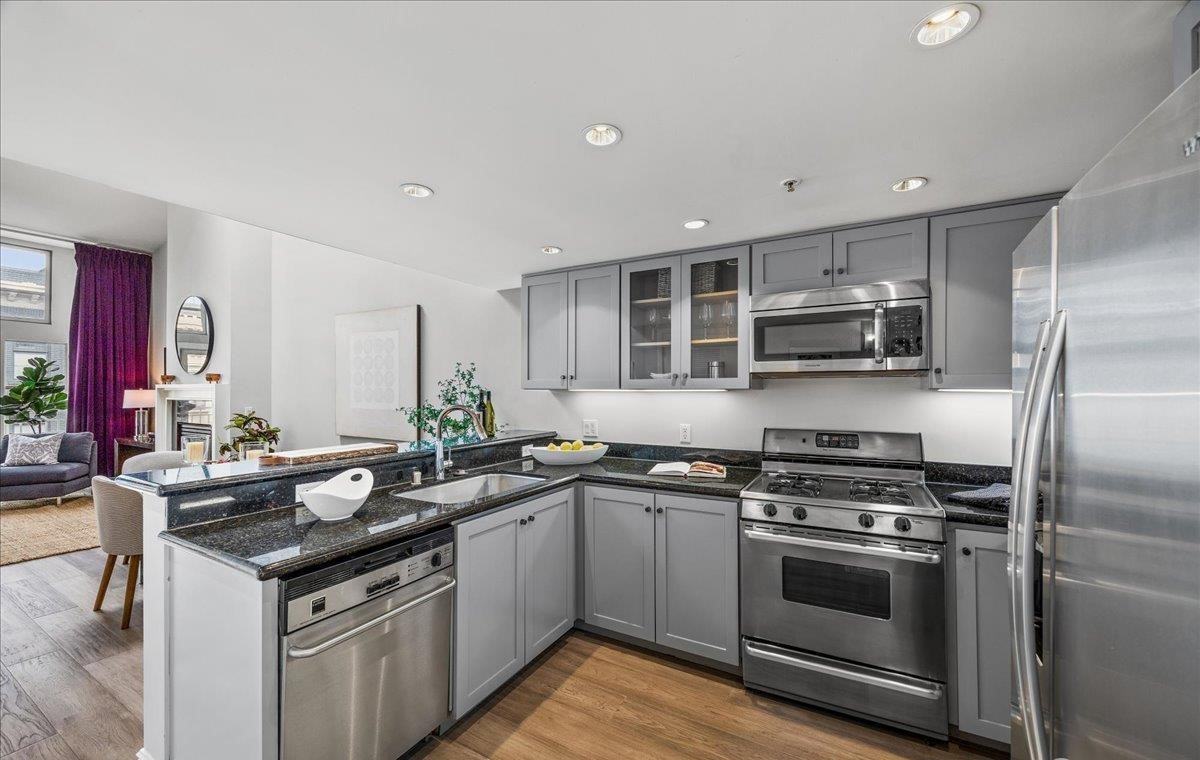 545 Leavenworth St - Photo 6 of 14