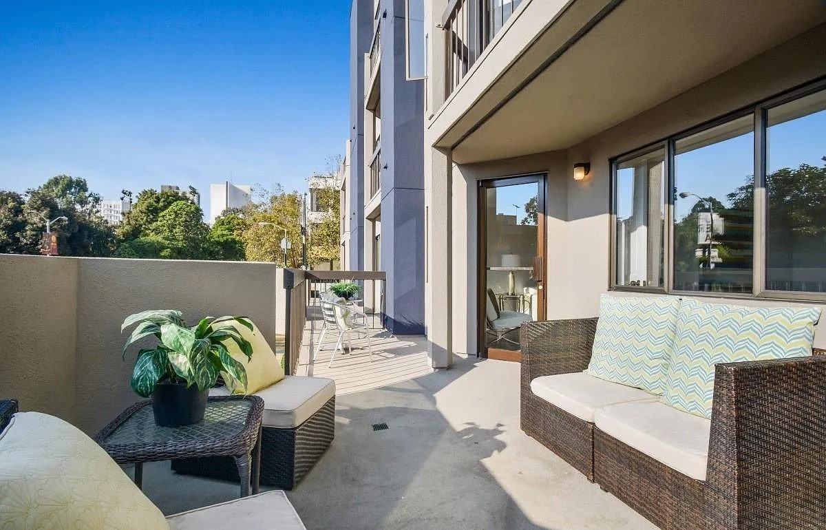 785 Golden Gate Ave - Photo 2 of 12