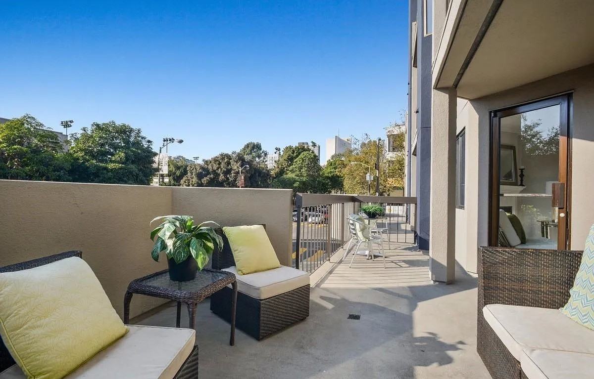 785 Golden Gate Ave - Photo 6 of 12