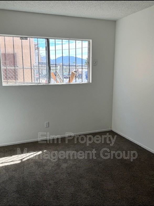 2728 Haddock Ave - Photo 4 of 4