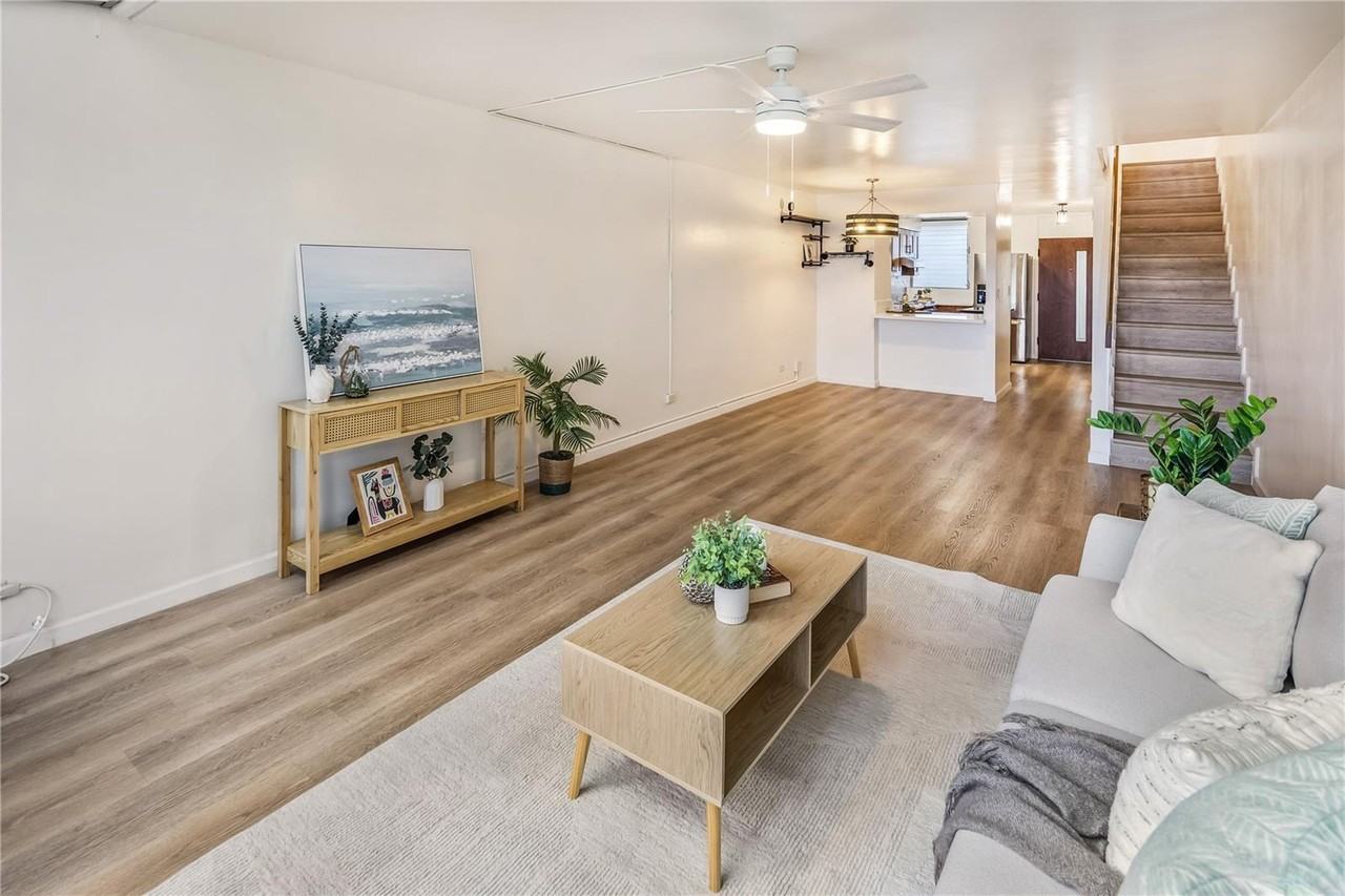 500 University Ave - Photo 4 of 23