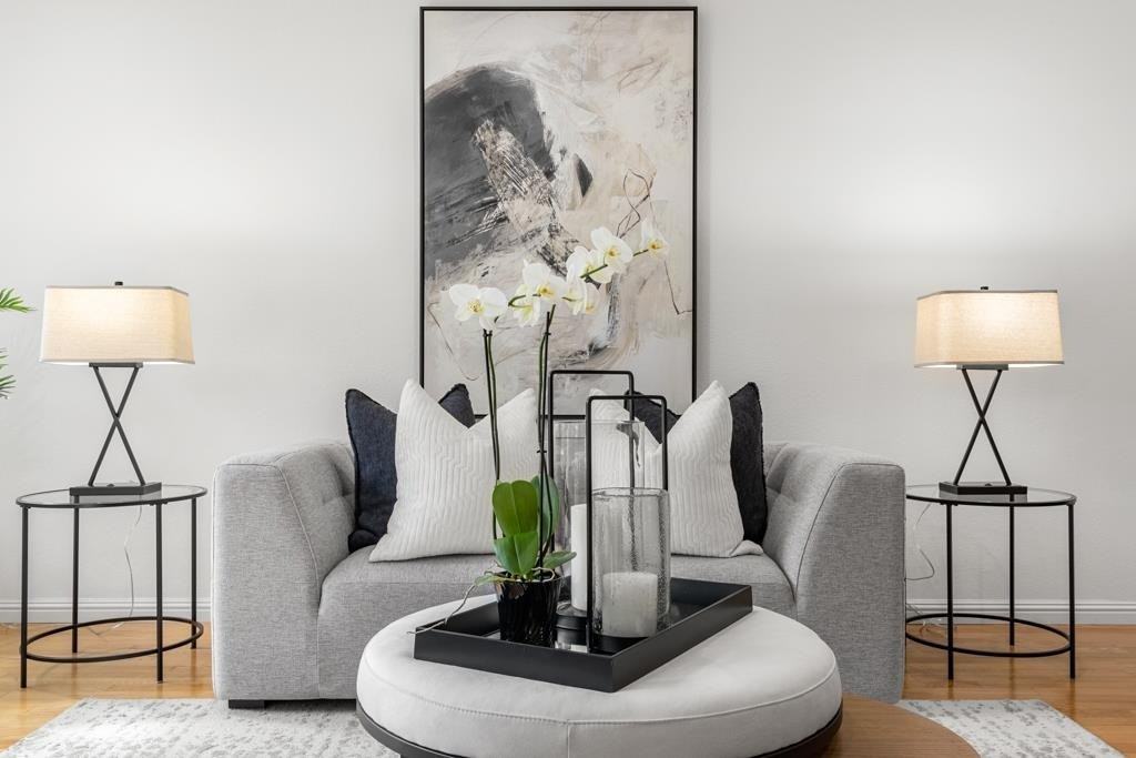 410 Sheridan Ave #1008 - Photo 4 of 26