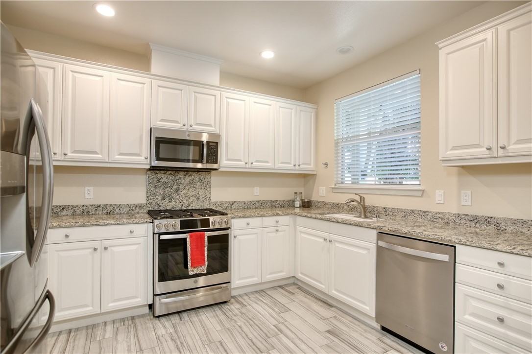 3591 Sacramento Dr #500 - Photo 6 of 29