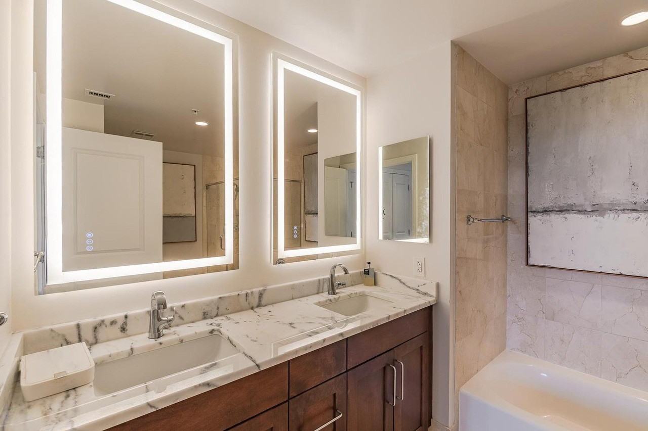 8220 Crestwood Heights Dr - Photo 4 of 33