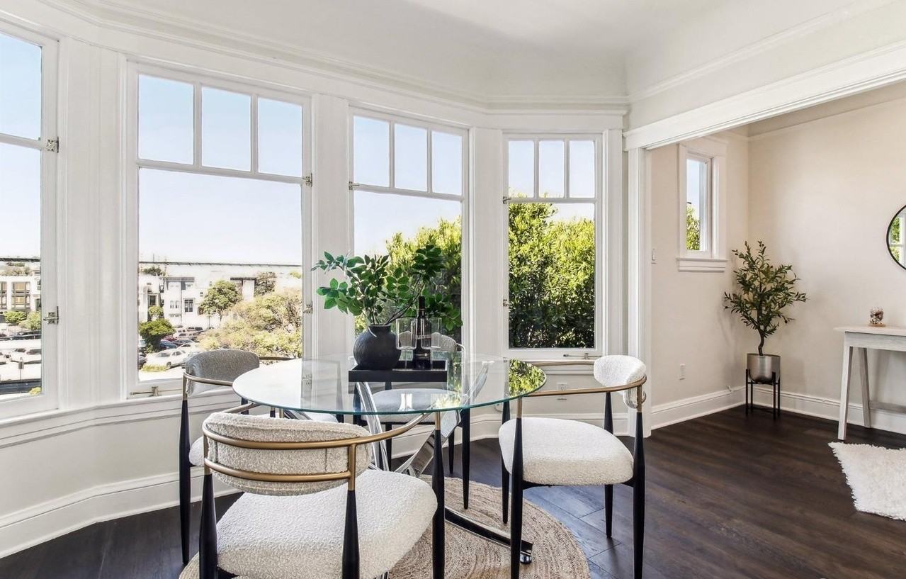 1235 Oak St - Photo 3 of 35