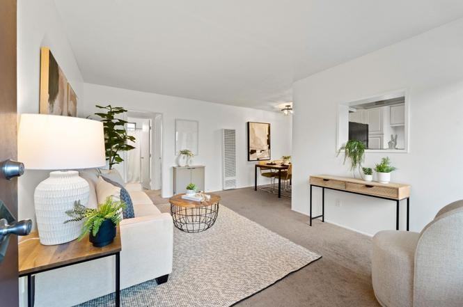 4557 33rd St - Photo 3 of 20