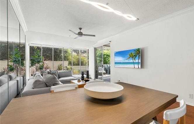 230 Lille Ln - Photo 3 of 34