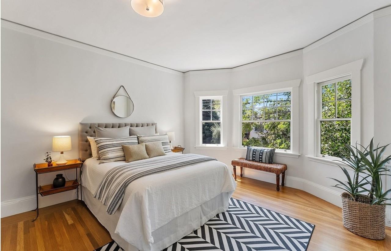 3117 College Ave - Photo 3 of 22