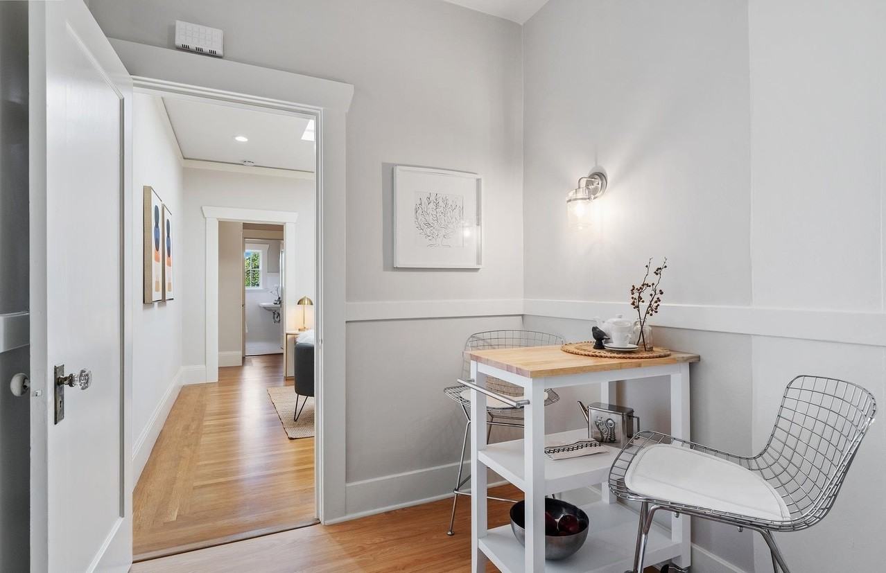 3117 College Ave - Photo 4 of 22