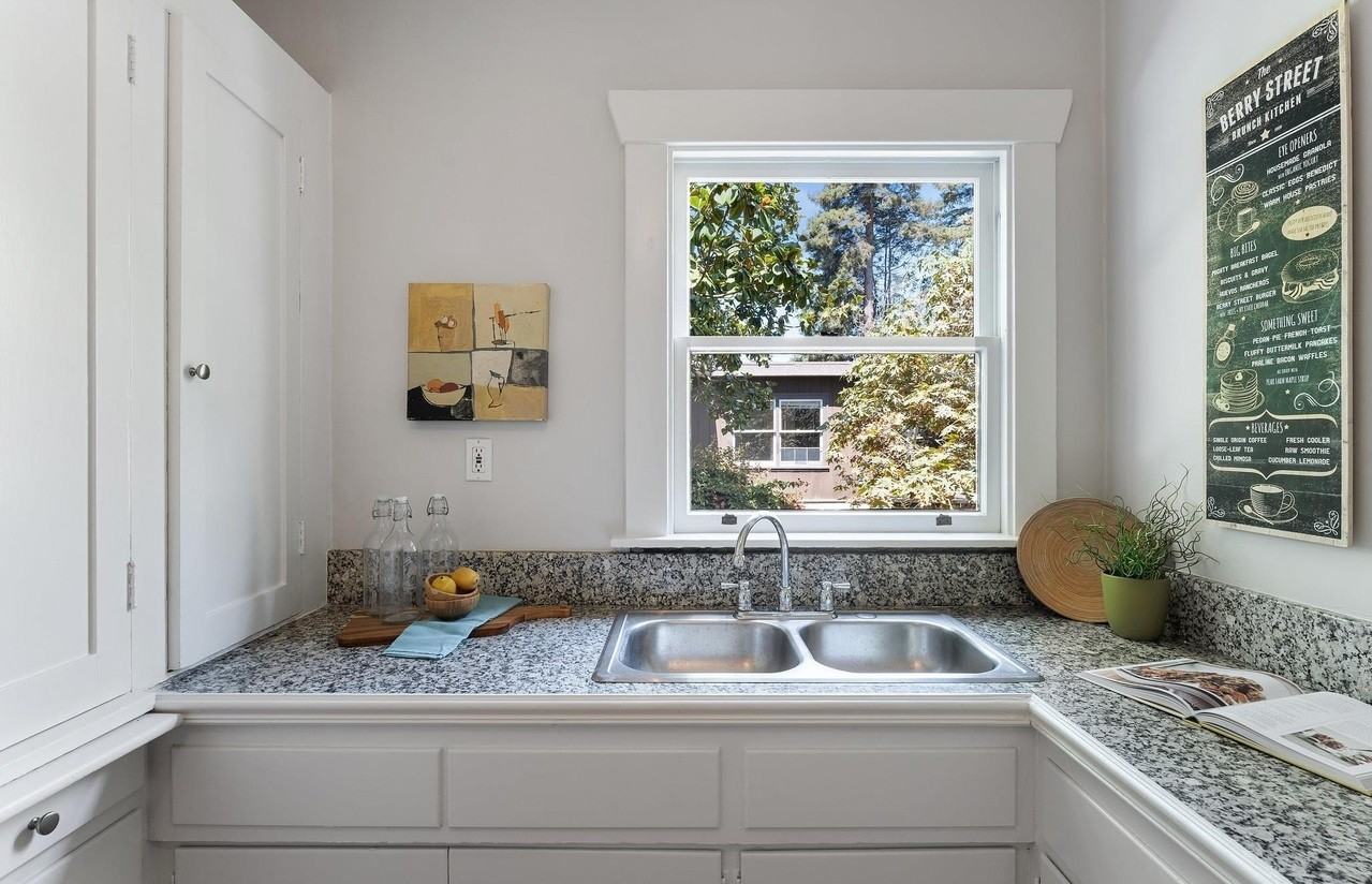 3117 College Ave - Photo 5 of 22