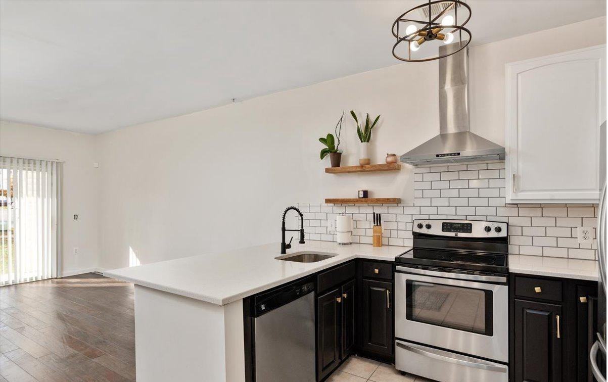 15612 Everglade Ln - Photo 7 of 13