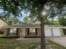 featured image of 2221 Dorchester Dr