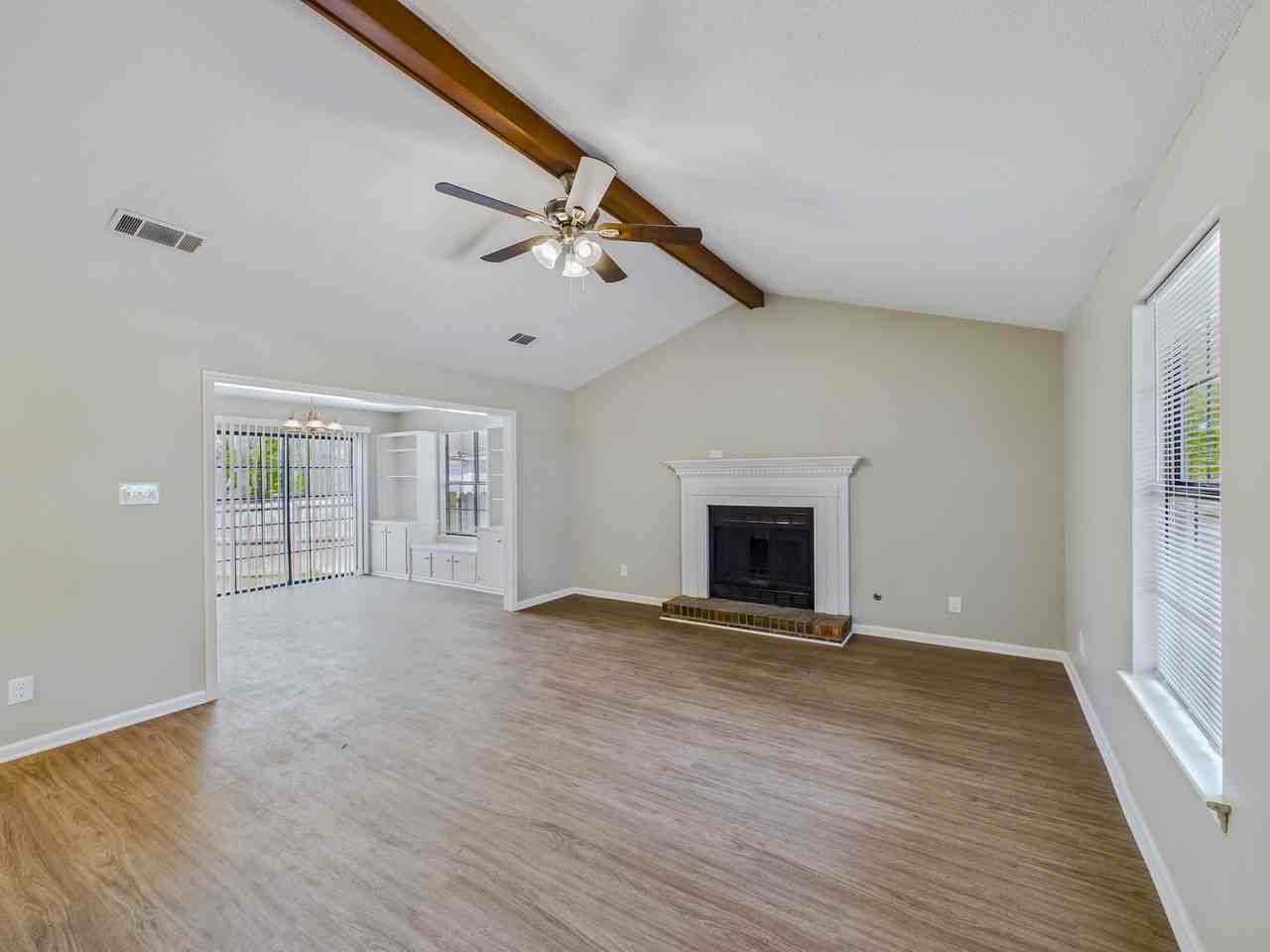 12420 Timber Bend Dr - Photo 3 of 20