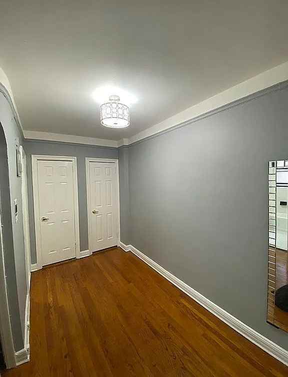 4739 40Th St - Photo 3 of 10