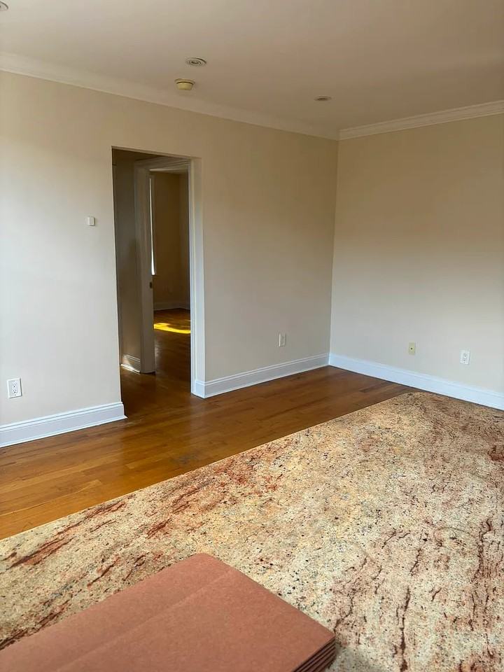 4849 40Th St - Photo 6 of 8