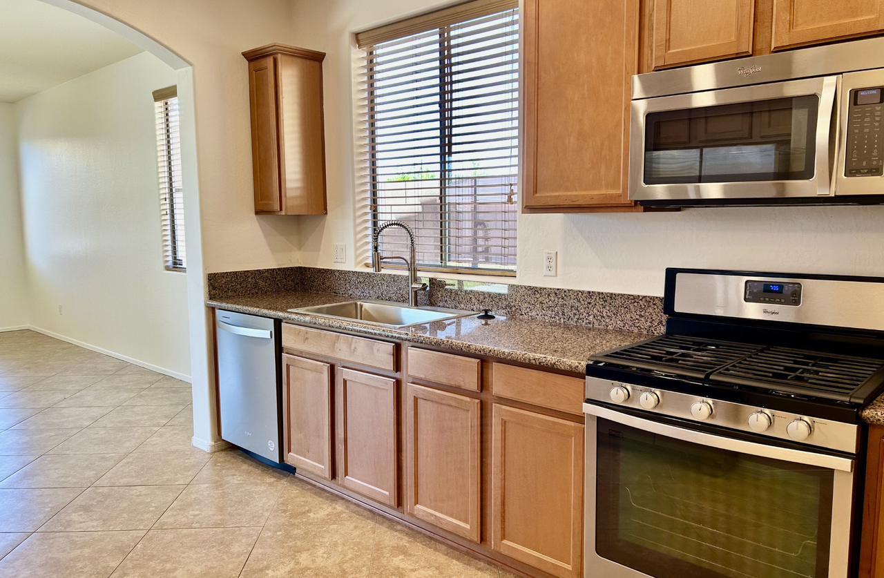 3028 S 90th Dr - Photo 2 of 23