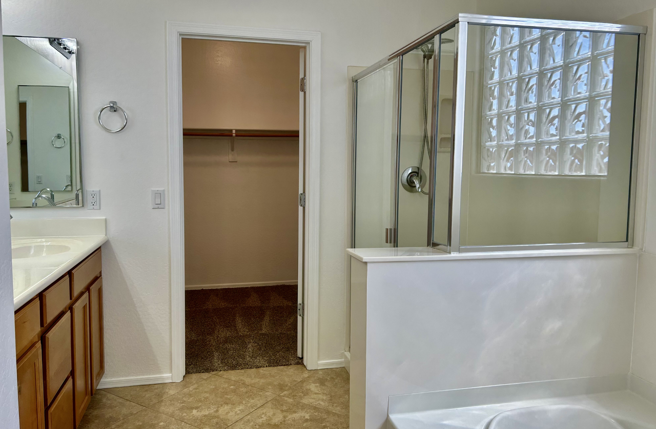 3028 S 90th Dr - Photo 5 of 23