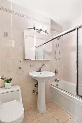 275 Webster Ave - Photo 5 of 7