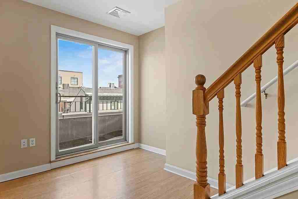 145 Union St - Photo 2 of 3