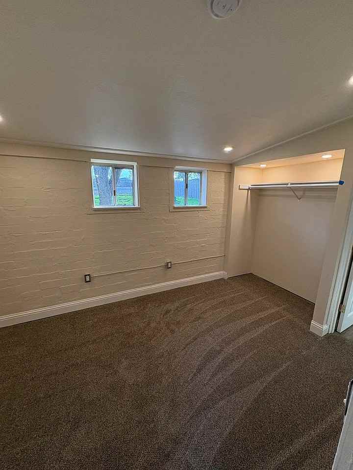 11860 Edgewood Rd - Photo 3 of 13