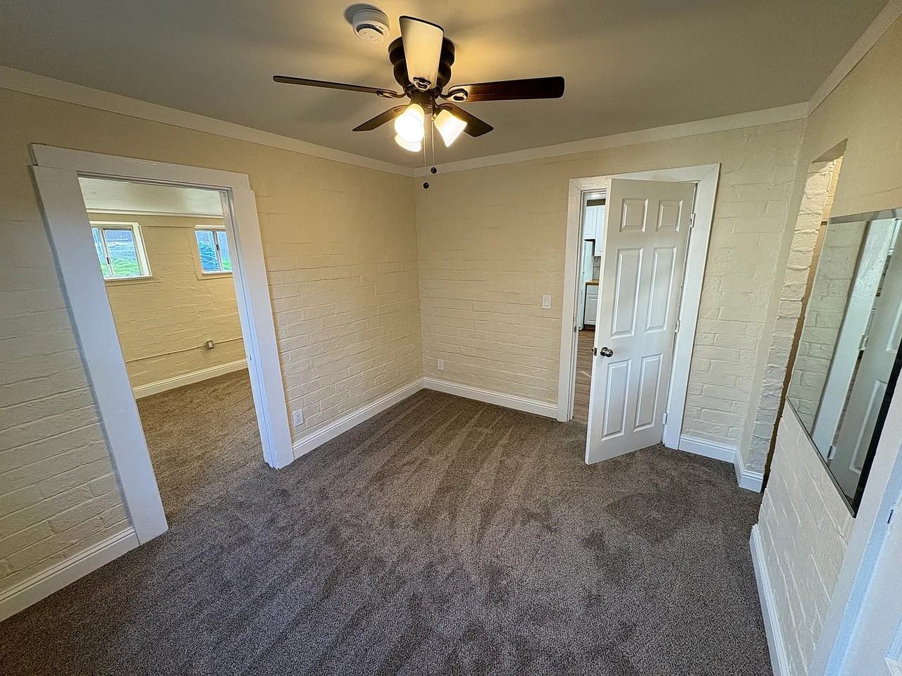 11860 Edgewood Rd - Photo 4 of 13