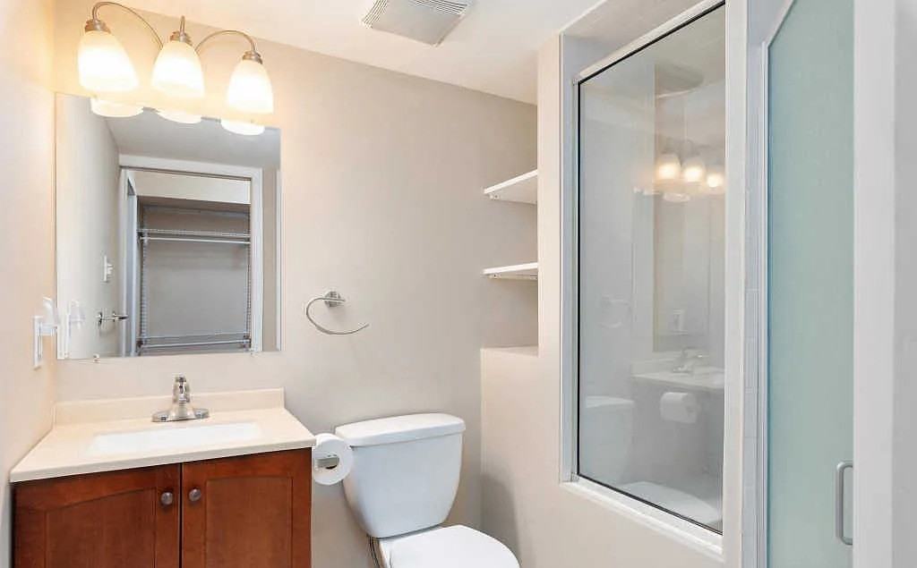 205 Victor Pkwy - Photo 4 of 12