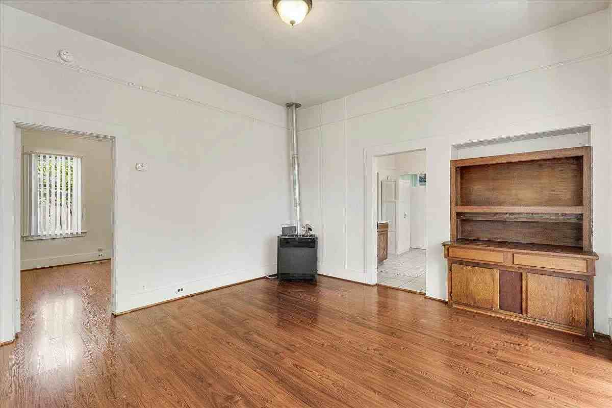 113 Fairbanks St - Photo 6 of 15