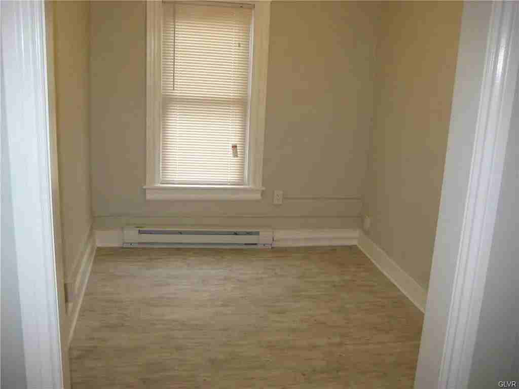 1623 Utica St - Photo 6 of 11