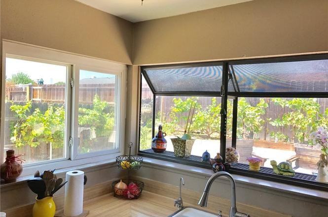 4754 Roosevelt St - Photo 4 of 12