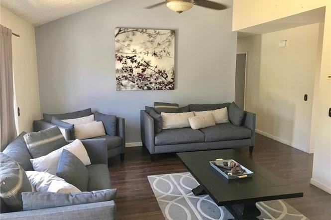 4754 Roosevelt St - Photo 7 of 12