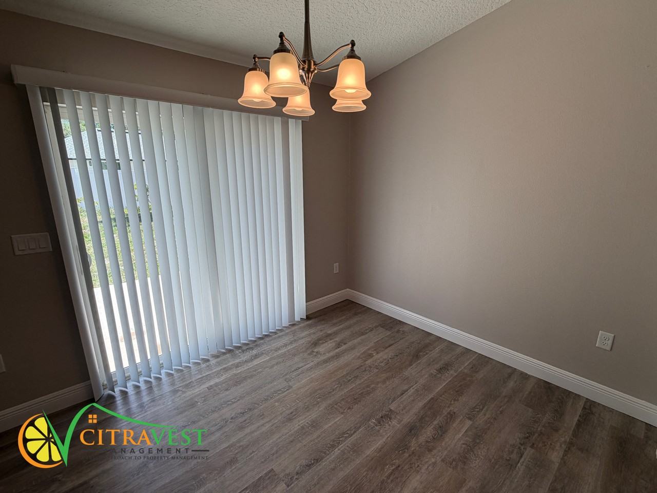 9535 N Stafford Dr - Photo 3 of 14