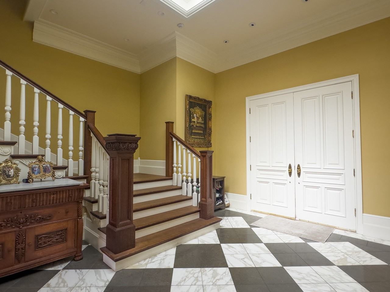 22040 Mount Eden Rd - Photo 2 of 37