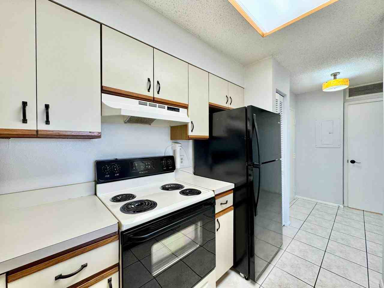 2333 Feather Sound Dr - Photo 5 of 37