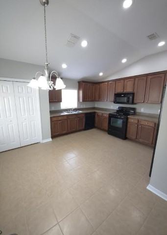 9734 Highland Ridge Dr - Photo 3 of 17