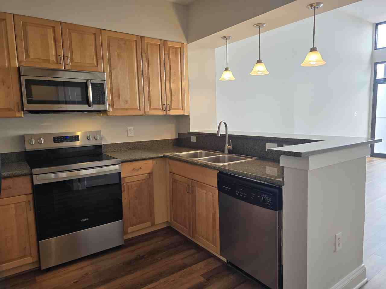1333 W Broad St #510 - Photo 5 of 27