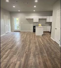 404 N Business Highway #7 - Photo 2 of 8