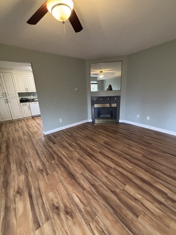 2827 Blackham Dr - Photo 5 of 13