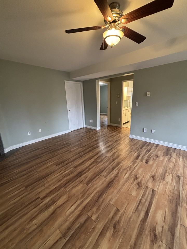 2827 Blackham Dr - Photo 6 of 13