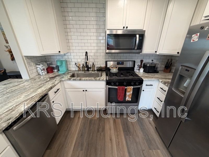 1474 Morgan Dr - Photo 5 of 11