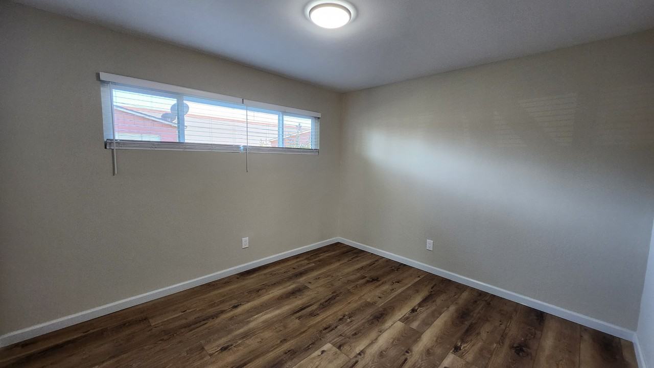 423 N N St - Photo 6 of 12