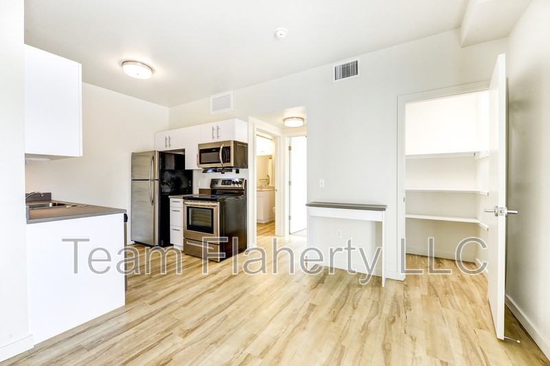 1220 Mapleton Ave #204 - Photo 5 of 17