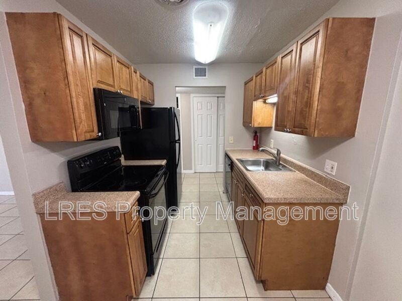 1695 Lee Rd #B107 - Photo 2 of 19