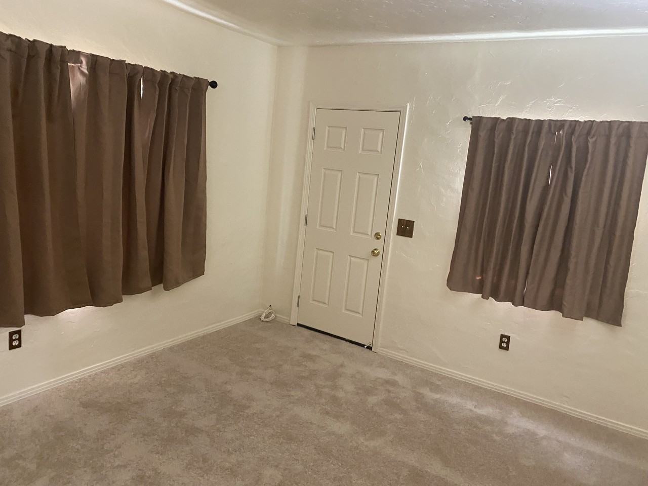 211 W Dexter St #211 - Photo 3 of 9