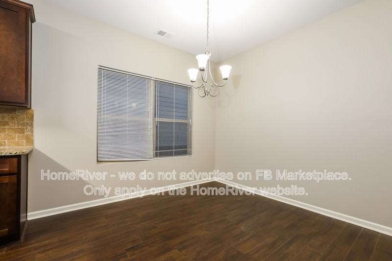 213 Daisy Cir - Photo 4 of 19