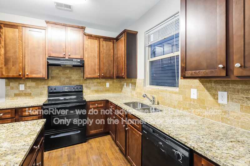 213 Daisy Cir - Photo 5 of 19