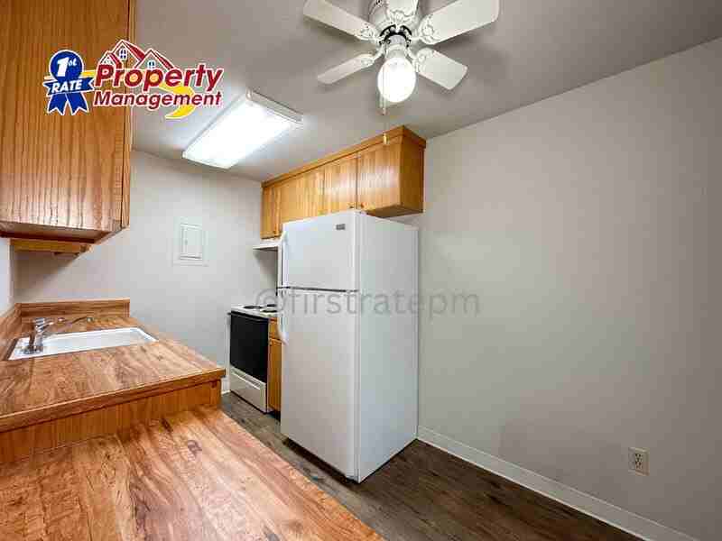 1681 N Laurel St #131 - Photo 6 of 19