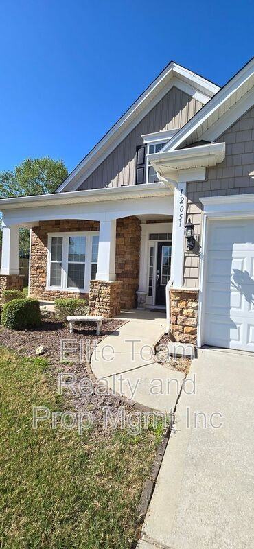 12051 Dunipace Ct - Photo 2 of 36