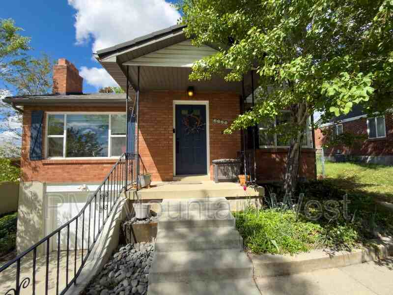 2323 E Bryan Ave - Photo 3 of 45