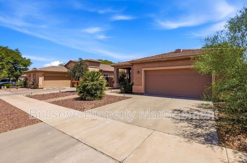 6519 S 5th Way - Photo 2 of 27