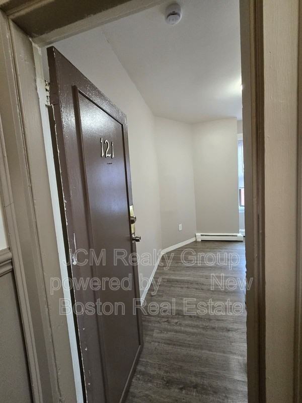 191 Green St #121 - Photo 7 of 9